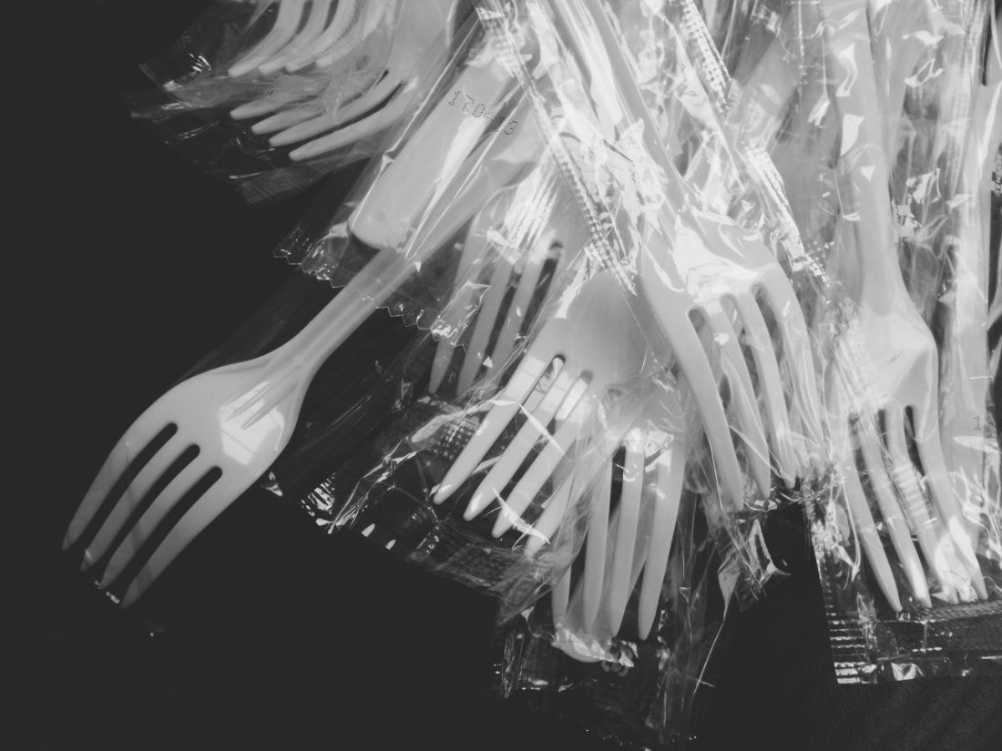 Individually wrapped cutlery, packed by the carton